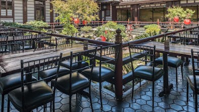 12 Restaurants To Take Tourists And Actually Have A Good Time
feature image