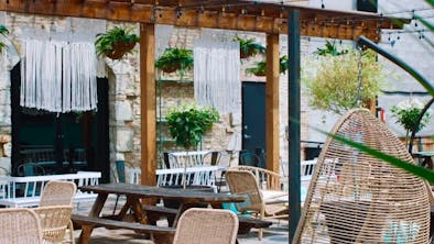 The Best Bottomless Brunches In Chicago feature image