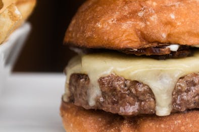 The 20 Best Burgers In Seattle feature image