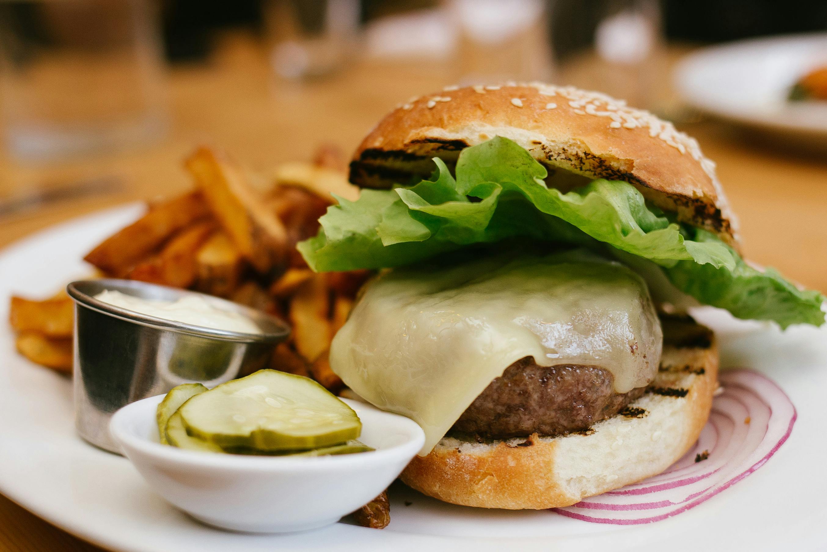 The 20 Best Burgers In NYC - New York - The Infatuation