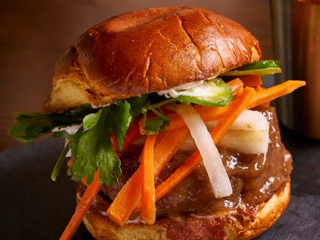The 6 Best New Burgers In Nyc New York The Infatuation