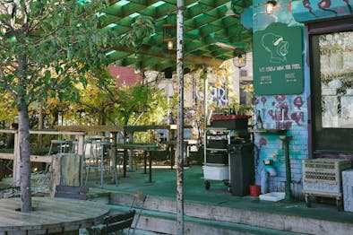 Where To Eat Brunch Outside feature image
