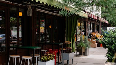 The Best Outdoor Brunch Spots In NYC feature image