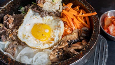 The Best Restaurants On 163rd Street feature image