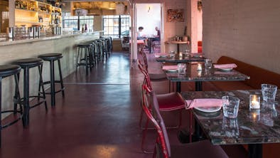 The Best Wine Bars In Los Angeles feature image