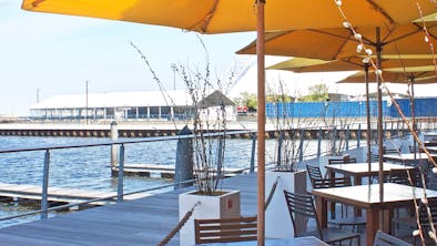 Where To Eat And Drink By The Water In Boston feature image