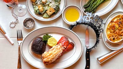 The 2020 Chicago New Year’s Eve Takeout Guide feature image