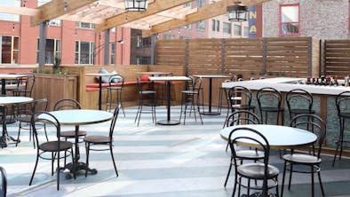 Where To Eat Outside When It Might Randomly Rain feature image