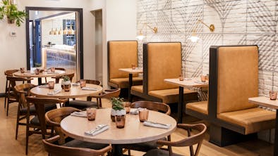 16 Great Restaurants That Aren’t Closed On Mondays feature image