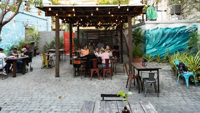 A Guide To Miami’s “Super Cute Reasonably Priced Restaurants To Catch Up With A Few Friends” feature image
