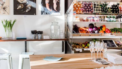 Where To Get The Best Picnic Food In Seattle feature image
