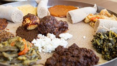 The Meet In The Middle Guide: Where To Eat With Your Broward Friends feature image