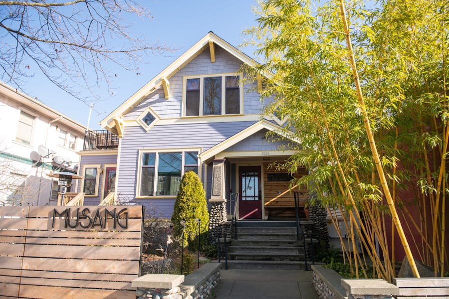 Seattle Restaurants & Bars With Outdoor Seating That Have Reopened