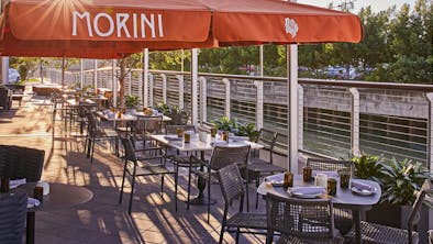 Where To Eat Outside In South Beach feature image