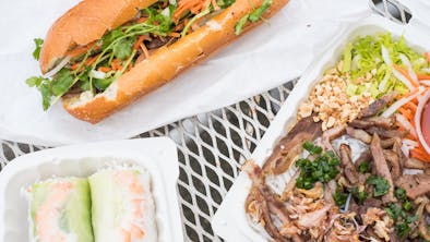 23 Great Seattle Spots For Takeout feature image