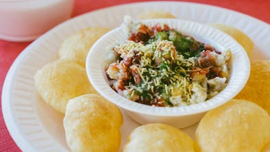 The 2020 NYC Diwali Food Guide feature image