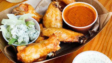 The Best Chicken Wings In Austin feature image