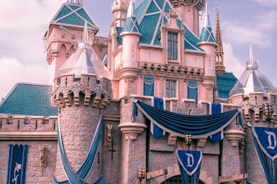 The Best Food At Disneyland, Ranked feature image