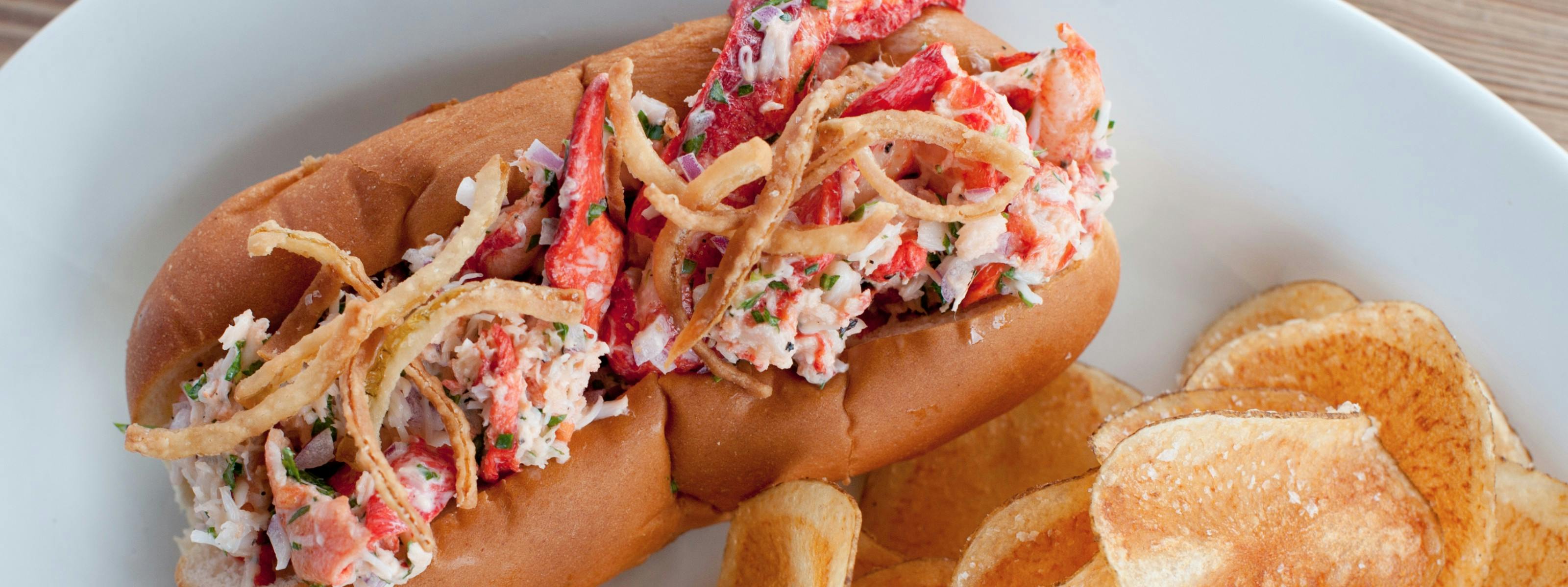 The 10 Best Lobster Rolls In The Hamptons 2023 - New York - The Infatuation