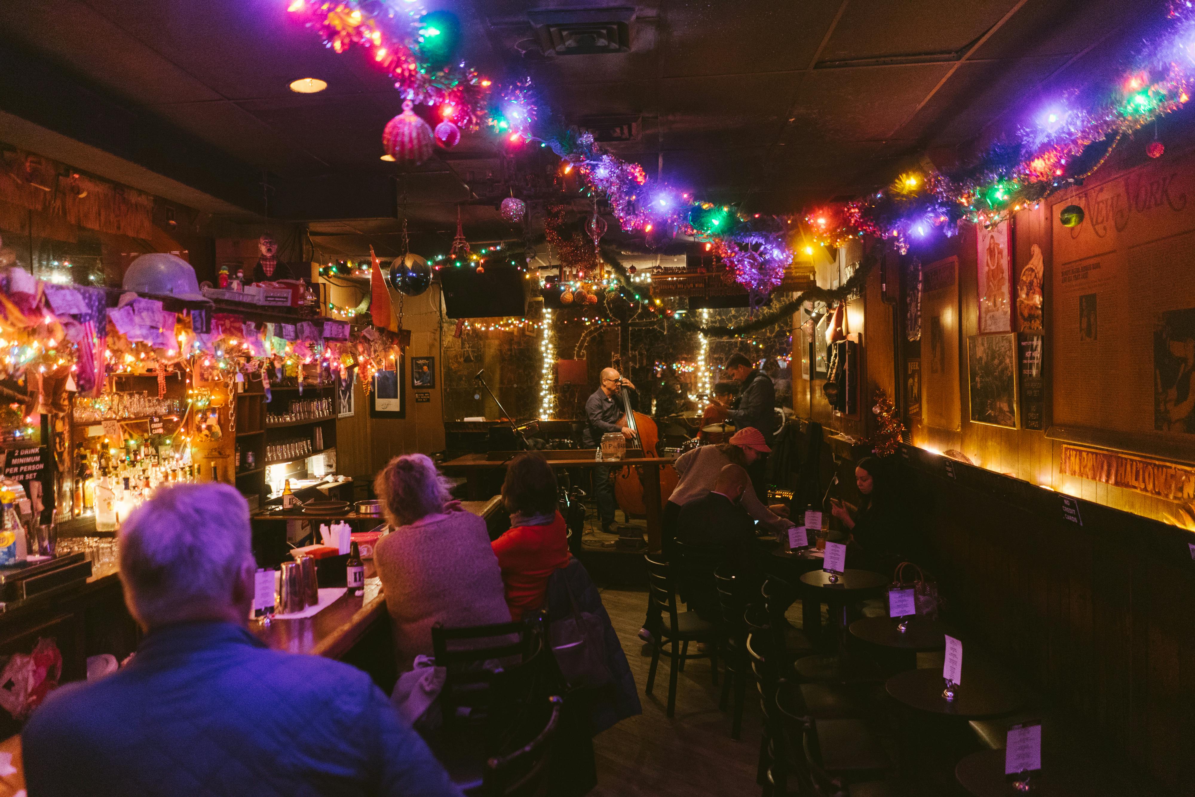 The Best NYC Bars With Live Music - New York - The Infatuation