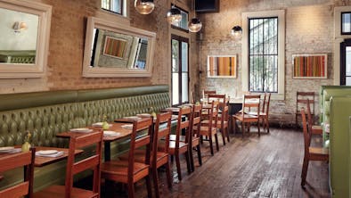 Where To Eat & Drink With Out-Of-Towners feature image