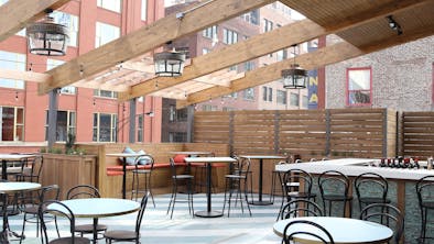 The Best Chicago Rooftops For Eating & Drinking feature image