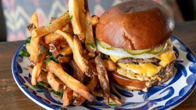The Miami Burger Delivery & Takeout Guide feature image
