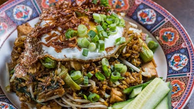 The Seattle Vegan & Vegetarian Delivery & Takeout Guide feature image