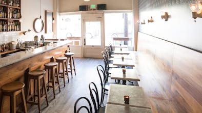 The Best Walk-In Only Restaurants For Date Night (When You Didn’t Make A Reservation) feature image