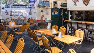 Where To Drink On The Drunkest Day Of The Year feature image