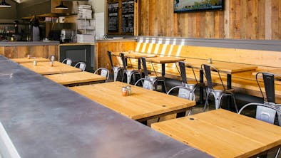Where To Eat Along The Burke-Gilman Trail feature image