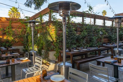 Where To Eat And Drink Outside After Work feature image