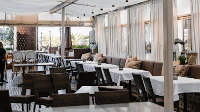 Where To Eat And Drink With Your Coworkers Because Team Bonding Has Taken Over Your Life feature image