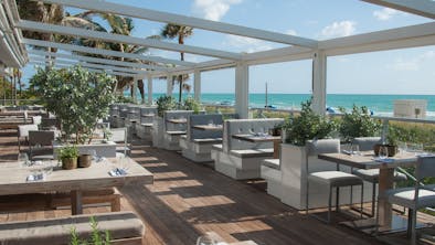 Where To Eat Outside When It’s Not A Billion Degrees feature image
