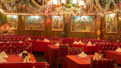 Where To Eat When One Of Your Friends Is Kind Of Famous feature image