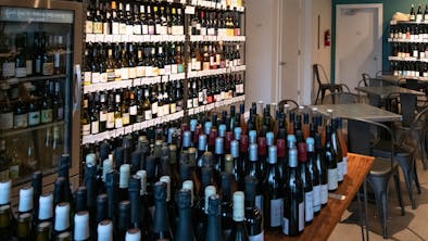 The Best Places To Order Wine Delivery & Pickup In Seattle feature image