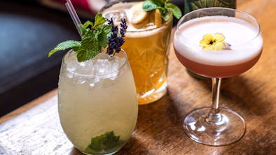 Where To Go For Drinks With A Big Group feature image