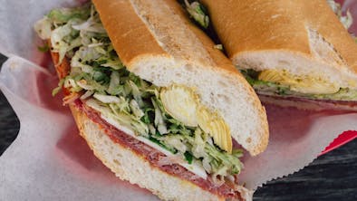 Where To Grab Food For A Picnic (Even If It’s On Your Floor) feature image