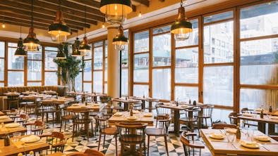 Where To Have A Last-Minute Group Dinner feature image