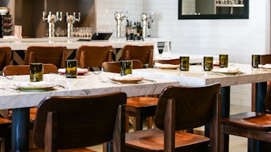 Where To Have A Lunch Meeting feature image