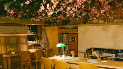 Where To Have A Unique Dining Experience In NYC feature image