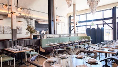 Great Restaurants For Graduation Dinners feature image