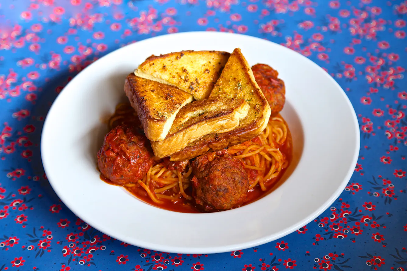 Glenn's Diner & Seafood House - Ravenswood - Chicago - The Infatuation