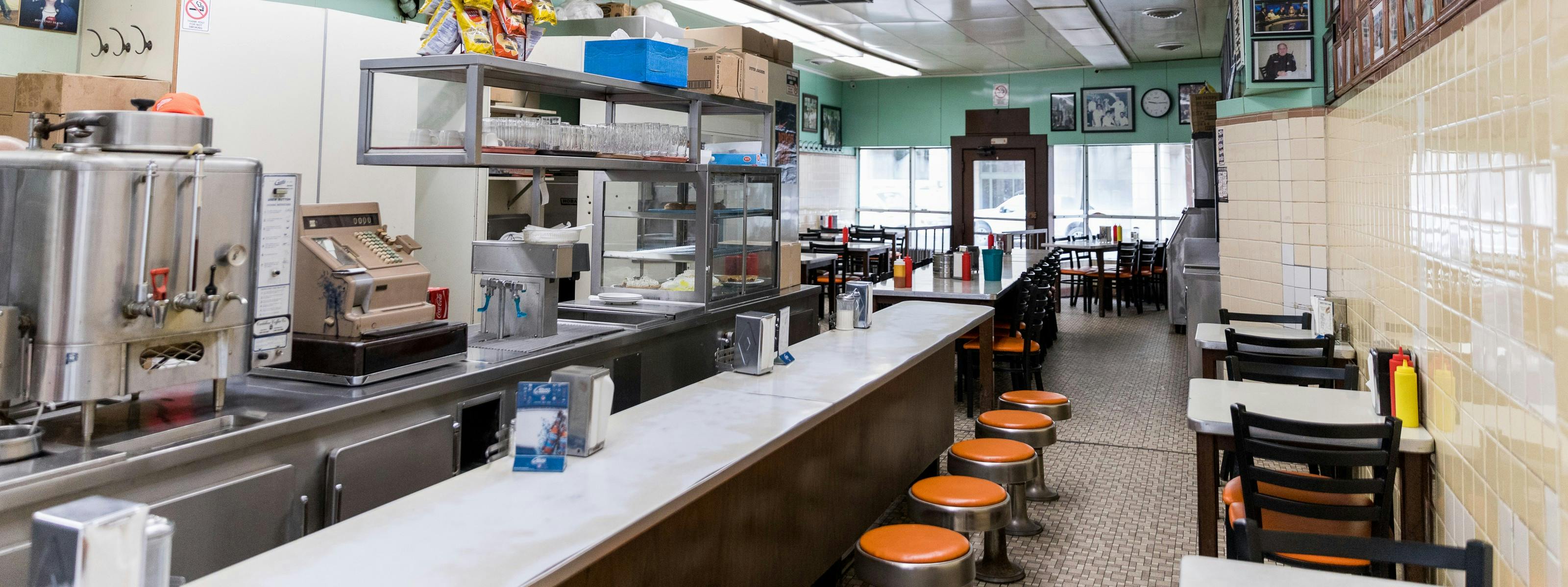 Lafayette Coney Island Downtown Detroit The Infatuation Lafayette Coney Island Downtown Detroit The Infatuation