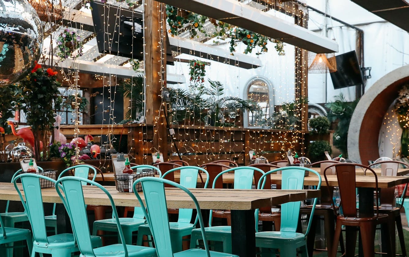 Paradise Park Wicker Park Chicago The Infatuation