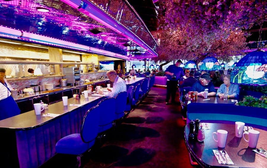 Peppermill Restaurant - The Strip - Las Vegas - The Infatuation