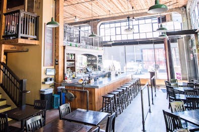 Quinn’s Pub feature image