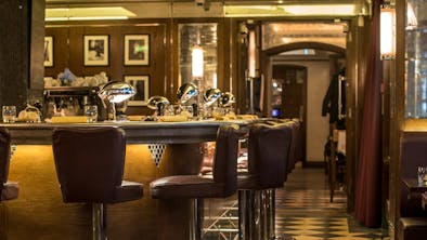 The Best Restaurants For A Solo Business Trip To London feature image